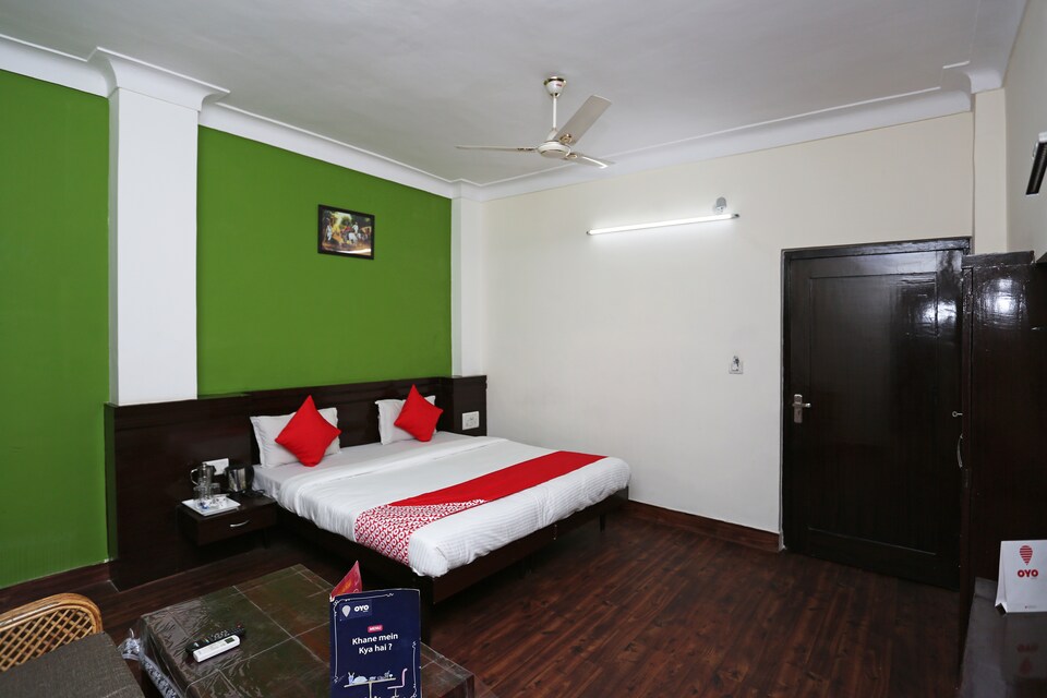 OYO 11857 Hotel Vivek Continental, City Centre, Gwalior