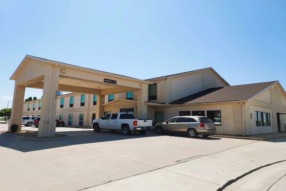 McPherson Inn By OYO, I-135, McPherson KS, McPherson KS