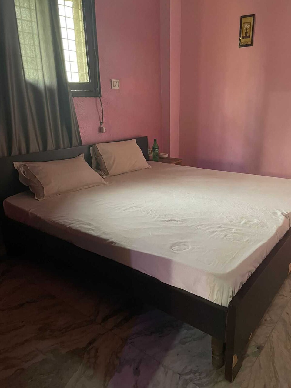 Hotel O Palak Near Iskcon Temple Noida, Noida City, Noida