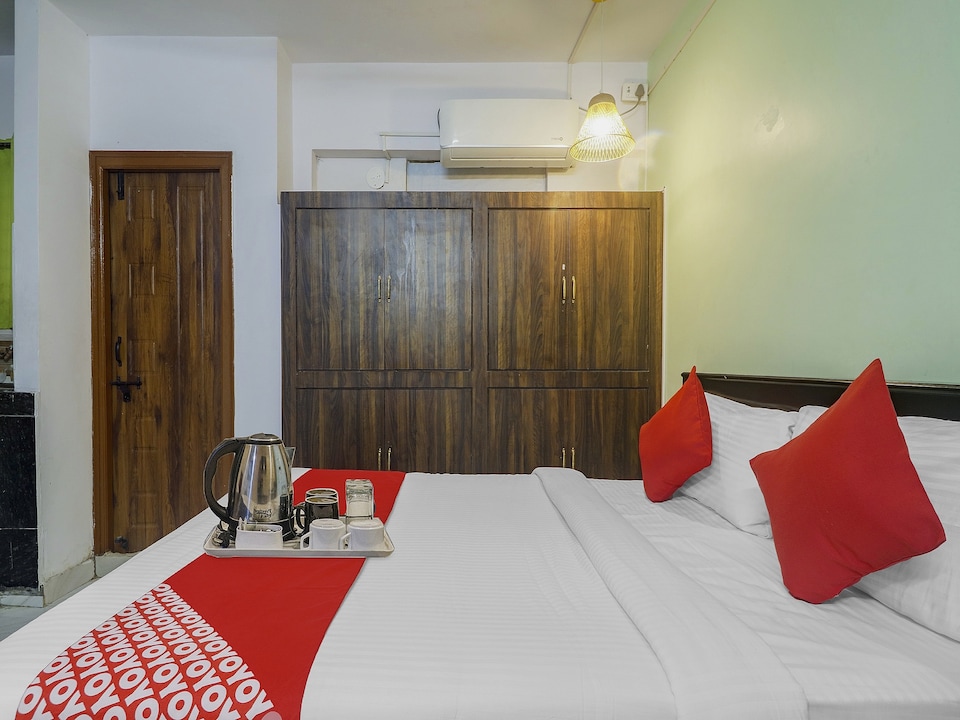 Super Hotel O RR , Kondapur, Hyderabad