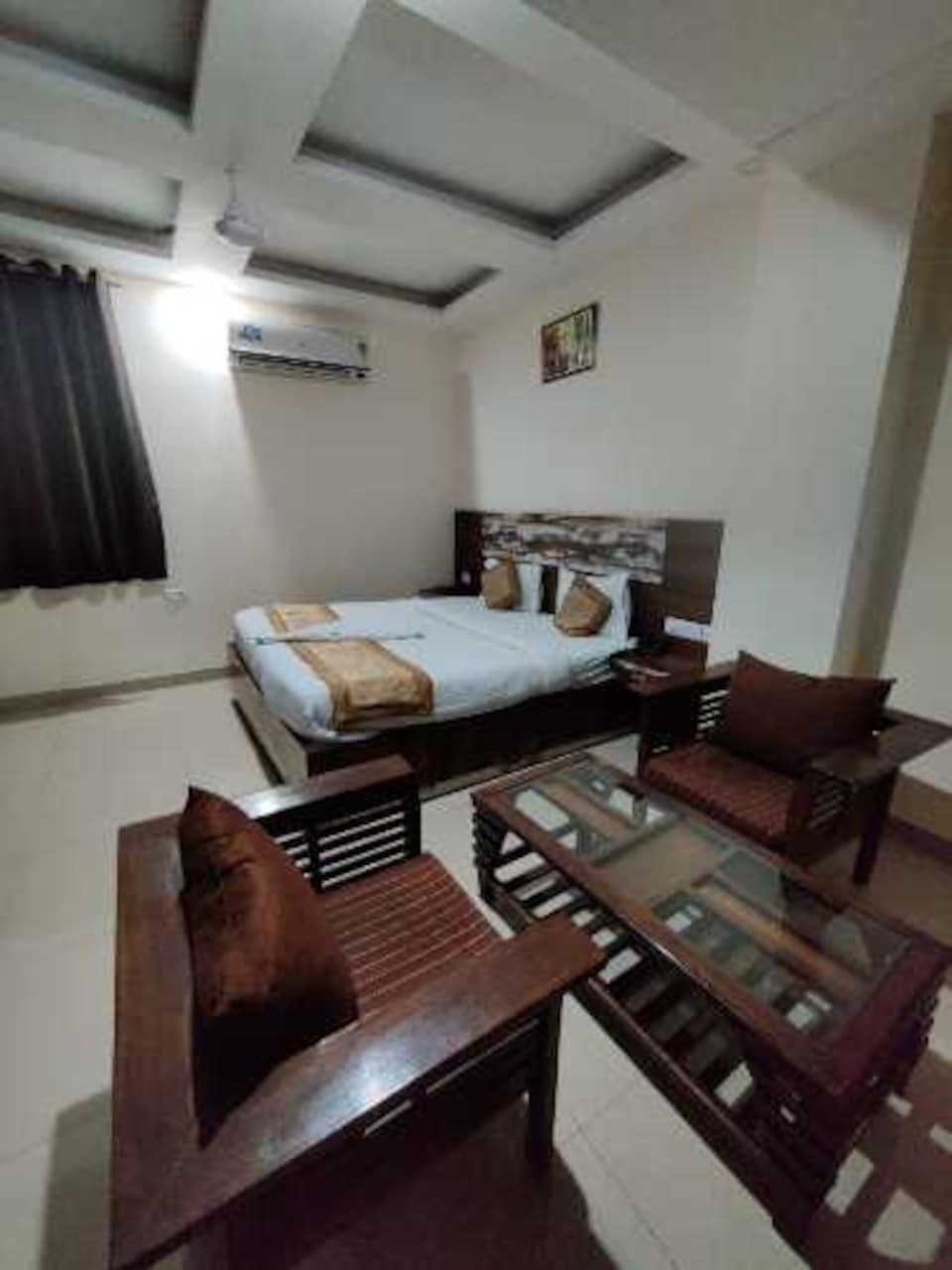 Live on DTT030, Airport Delhi, Delhi Transit