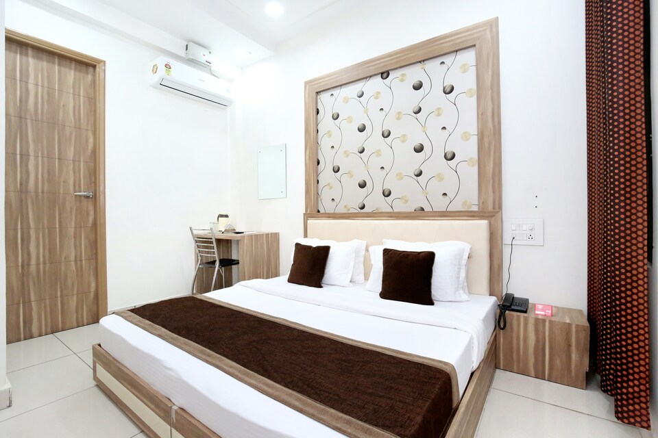 OYO 11882 Hotel Krishna, Mall Road Bathinda, Bathinda