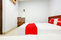 Collection O 91464 7 Dream Hotel