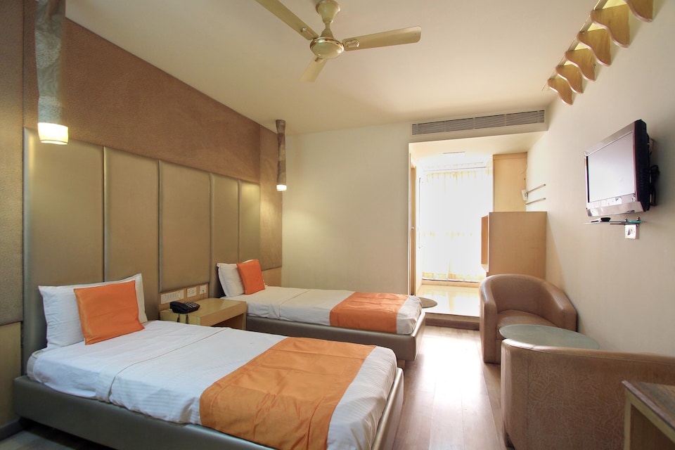 OYO 11883 Hotel Purple Inn, Mysore Vijayanagar Hebbal, Mysore