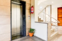 Super Townhouse Durg Near Railway Station