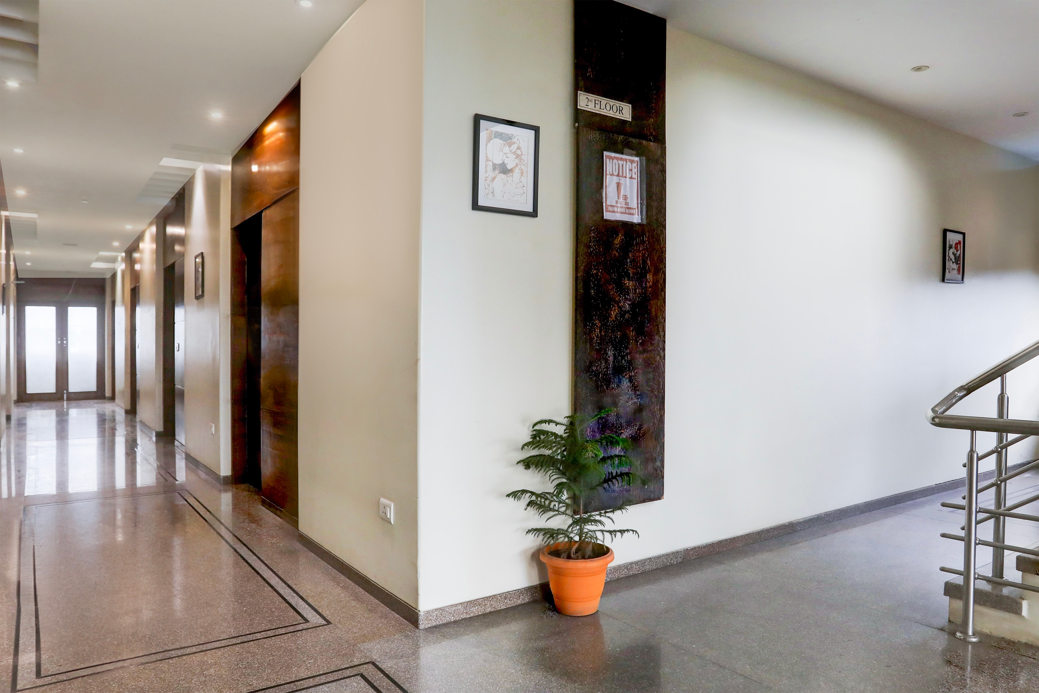 Townhouse Hotels in Indian Coffee House, Bhilai Starting ₹979 Upto