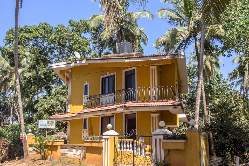 OYO 11887 Home Studio Calangute, Calangute Goa, Goa