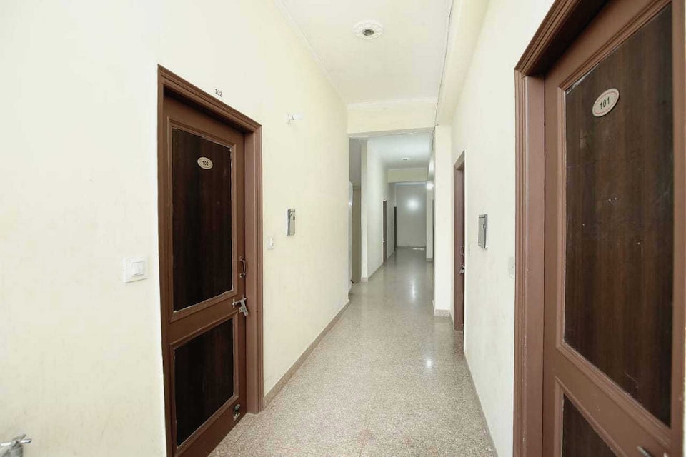 OYO 91941 Hotel golden crown, Sirhind, Sirhind