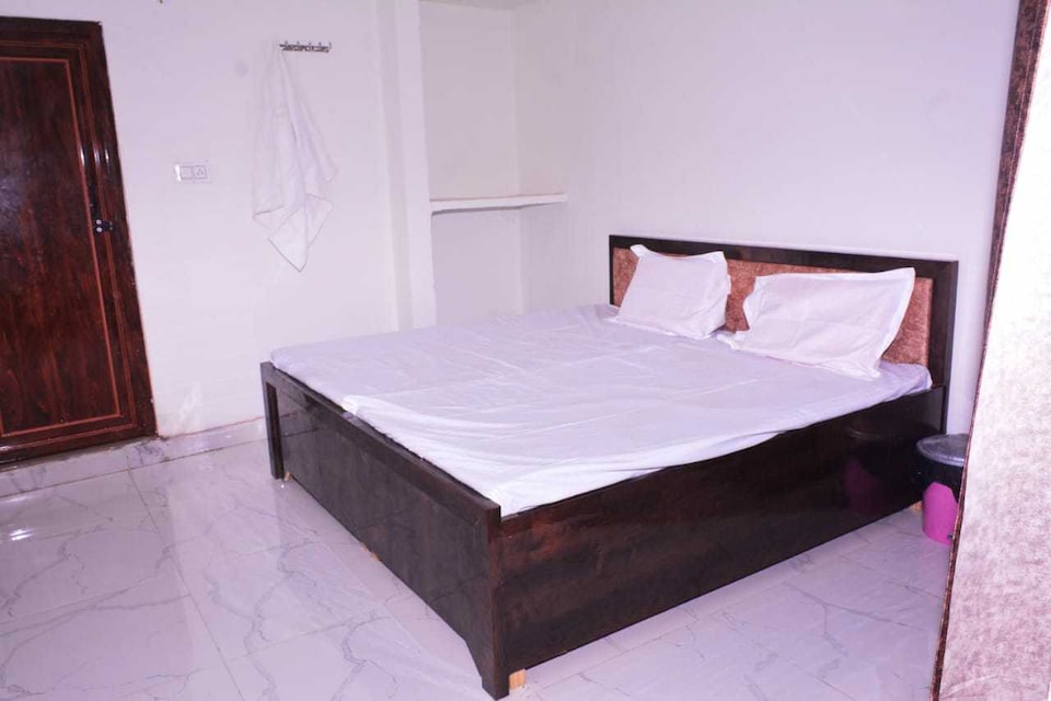 OYO 91963 Dev Hotel And Restaurant, Moradabad, Moradabad