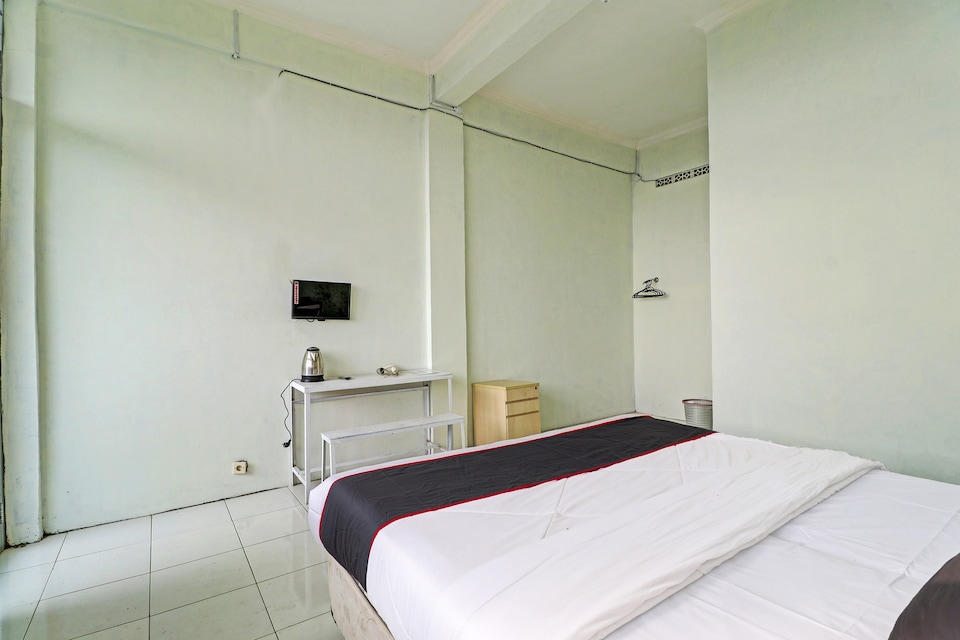 Capital O 91466 Hotel Neu Backpacker Tf Syariah (smk Tb), Kabupaten Bandung Barat, Kabupaten Bandung Barat