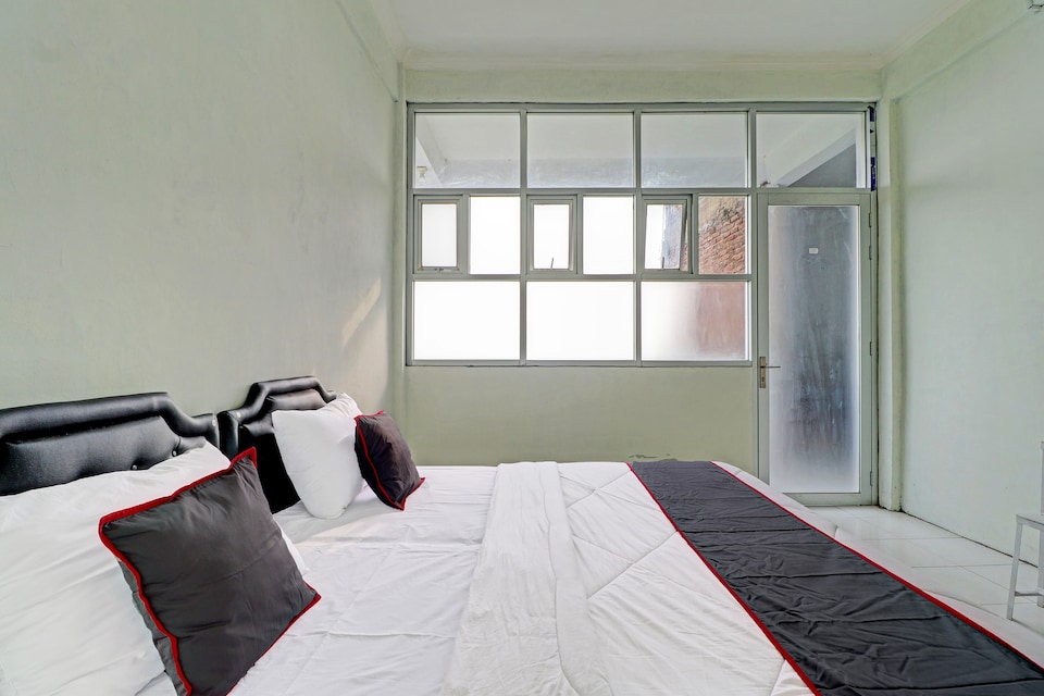 Capital O 91466 Hotel Neu Backpacker Tf Syariah (smk Tb), Kabupaten Bandung Barat, Kabupaten Bandung Barat