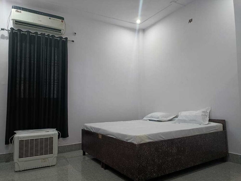 OYO 91983 Hotel Moon Star, Aligarh, Aligarh