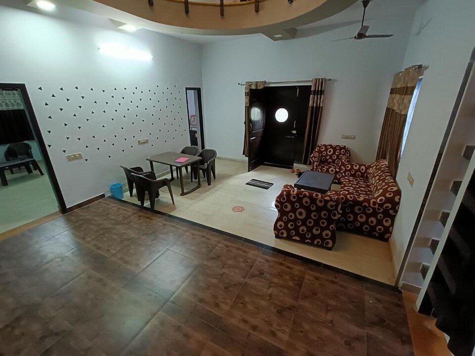 OYO HOME 92009 Villa Hiragulab, Udaipur Central, Udaipur