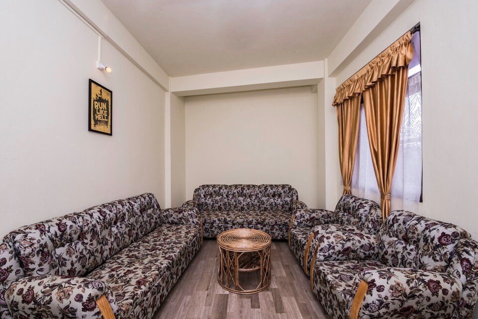 OYO 11907 Shelter Inn, Laitumkhrah, Shillong