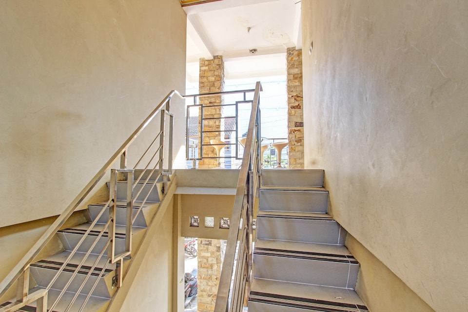 OYO 91486 Kostel Velisia Syariah, Pogung, Sleman