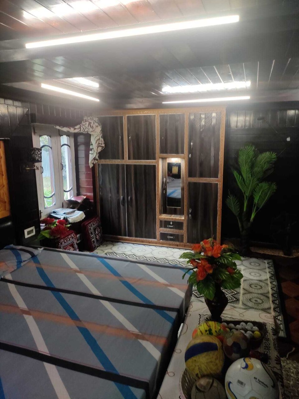 POP 92079 Jahangir Homestay, Tangmarg Homes, Tangmarg