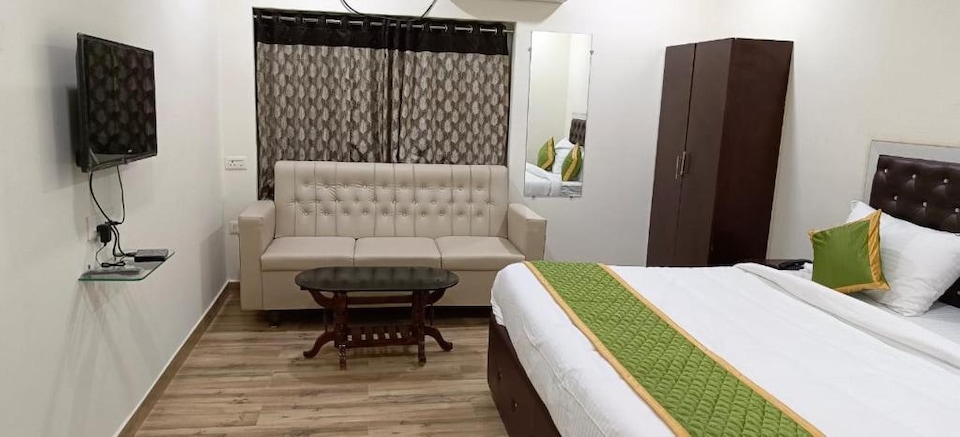 Hotel O POP Hotel Gvr Residency, Guntur, Guntur