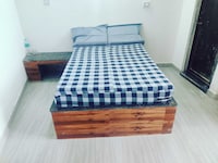 Hotel O Helooeesh Rooms Near Johari Enclave Metro Station