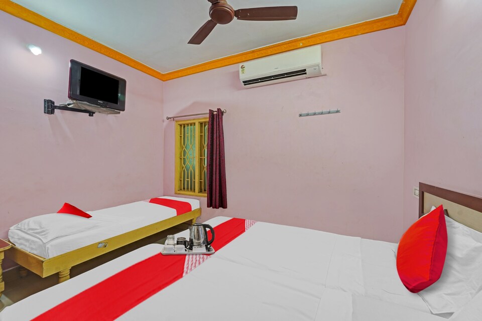 OYO Suresh Guest House, Transit Tirupati, Tirupati