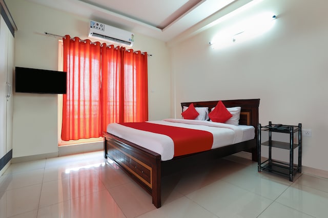 OYO Dock Inn Near Shilparamam