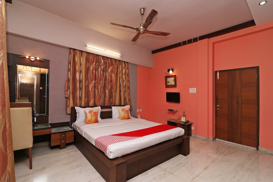OYO 11920 Springwoods Hospitality, Salt Lake Kolkata, Kolkata