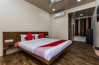 OYO 11929 Hotel Ridhi Sidhi