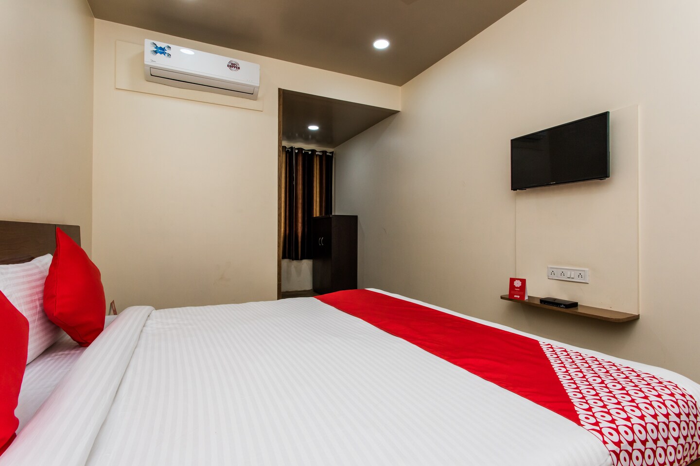 OYO 11929 Hotel Ridhi Sidhi Indore - Indore Hotel Reviews, Photos
