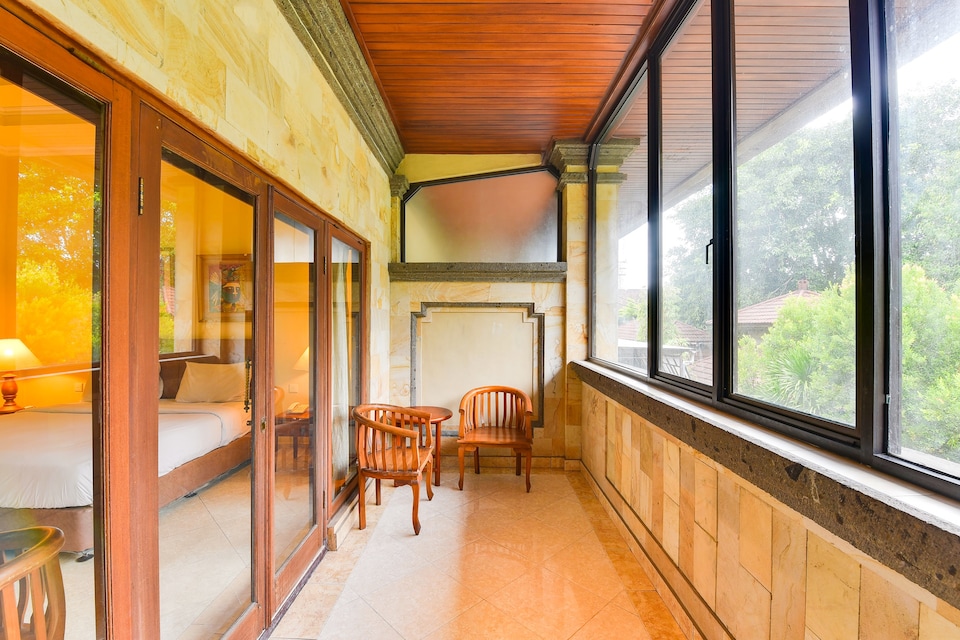 Super OYO Townhouse Oak Maxi Hotel Legian, Legian, Bali