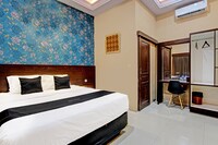 Collection O 91515 Grand Sahman