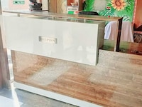 OYO S K Hotel & Restaurant