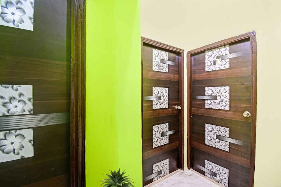 Hotel O Ankan Regency, Ruby Hospital Kolkata, Kolkata