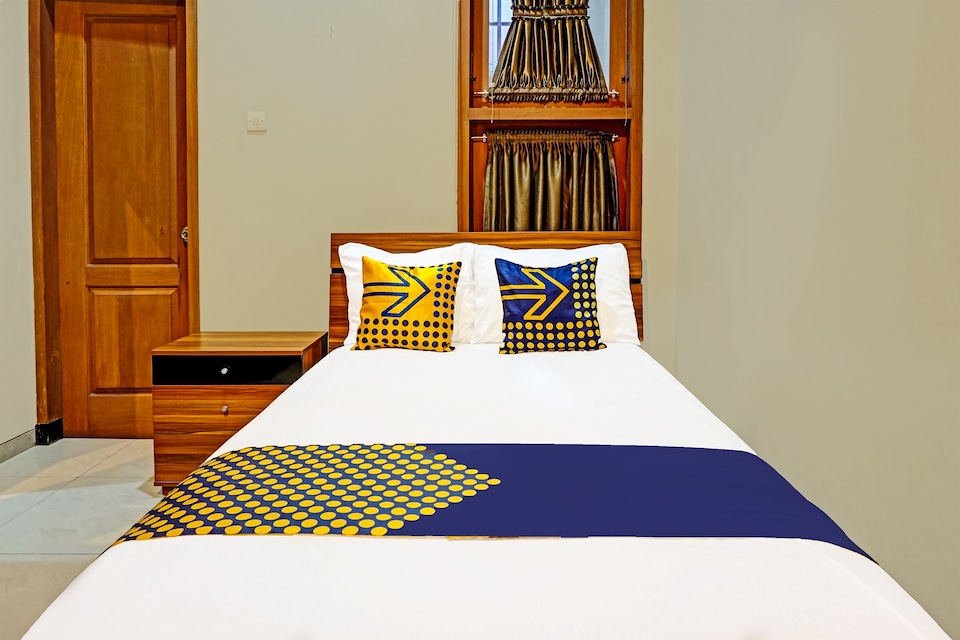 Hotel O Sumpil Syariah, Malang Kota, Malang