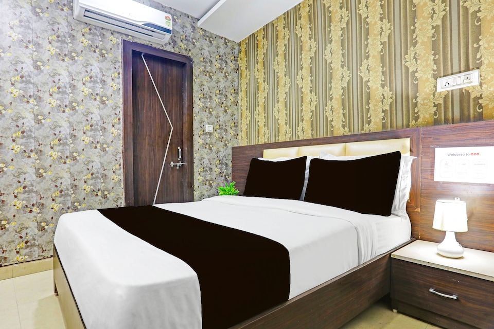 Hotel O Yugantar Palace, City Centre, Gwalior