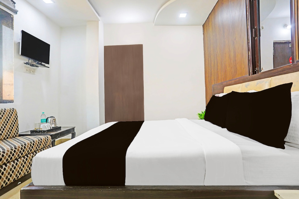 Hotel O Yugantar Palace, City Centre, Gwalior