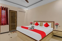 Super Guest House O R R INN