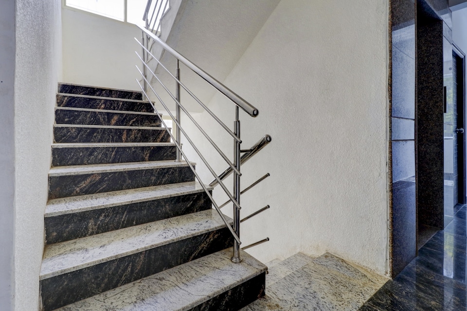 Hotel O Sunshine Inn, Manyata Bangalore, Bangalore