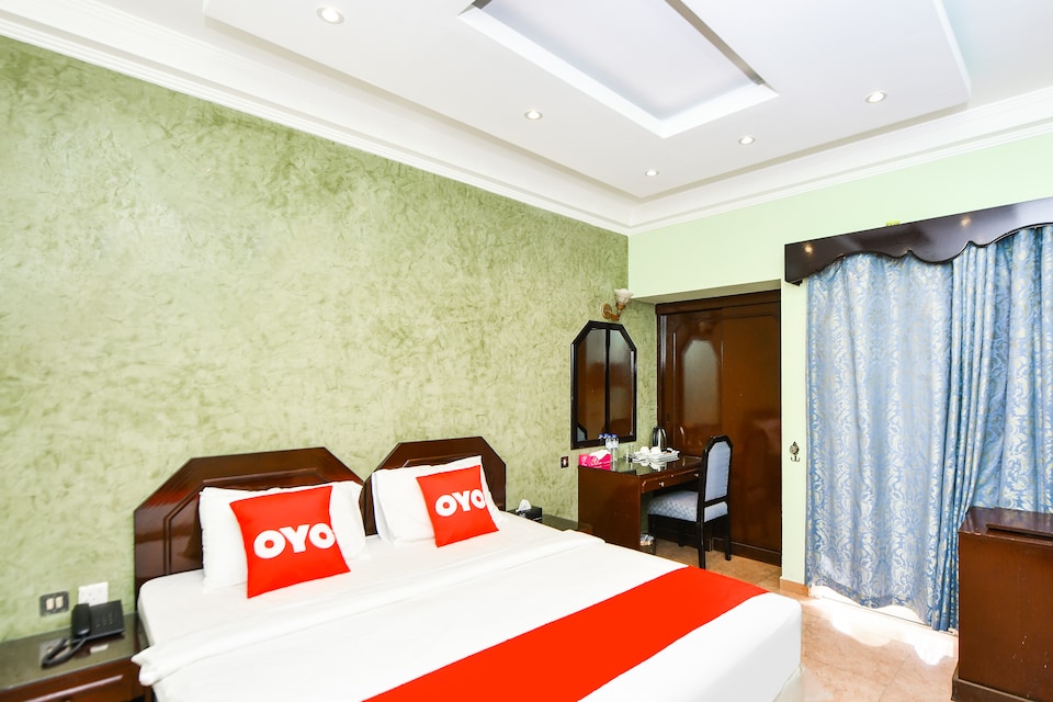 OYO 137 Marina Hotel, Ruwi Muscat, Muscat