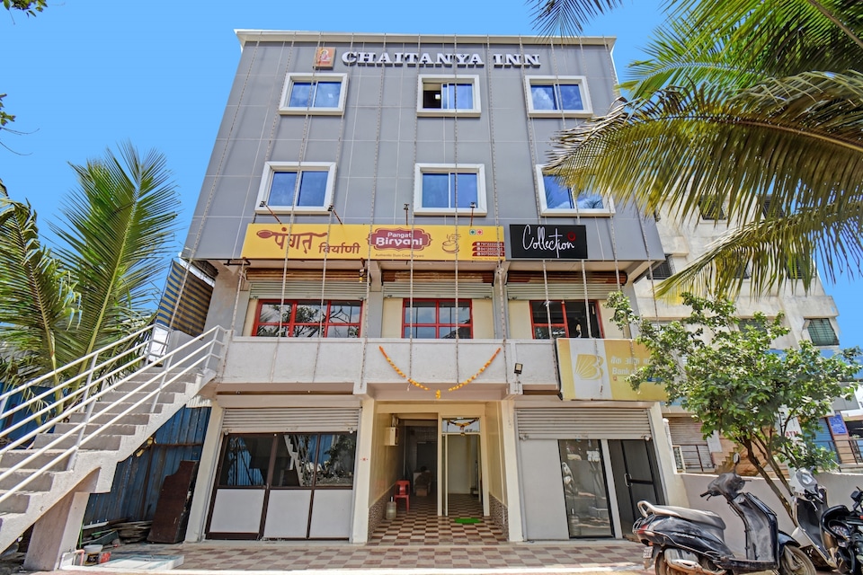 Capital O 92362 Hotel Chaintanya Inn, Chakan Pune, Pune