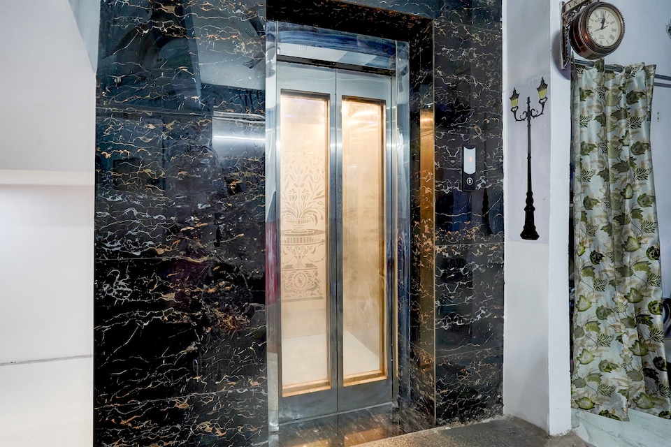 Hotel O MS, Noida City, Noida