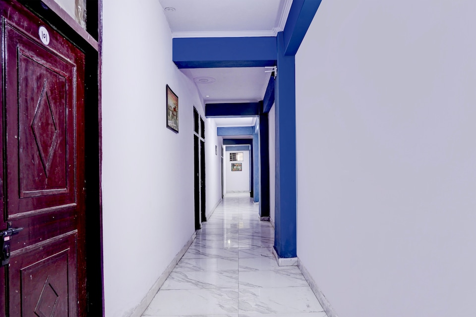 Hotel O MS, Noida City, Noida