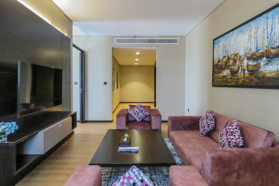 OYO 941 Home Seeb, Production City, Al Barsha Dubai, Dubai