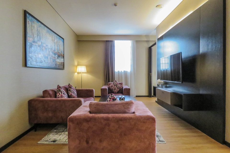 OYO 941 Home Seeb, Production City, Al Barsha Dubai, Dubai