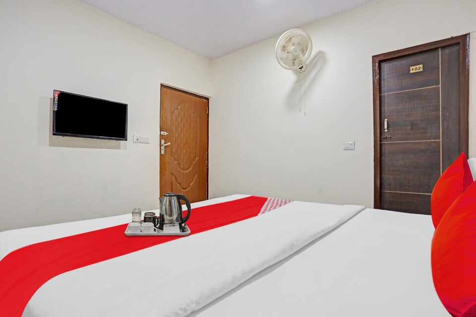 OYO Grand Villa Near Akshardham, Anand Vihar Delhi, Delhi