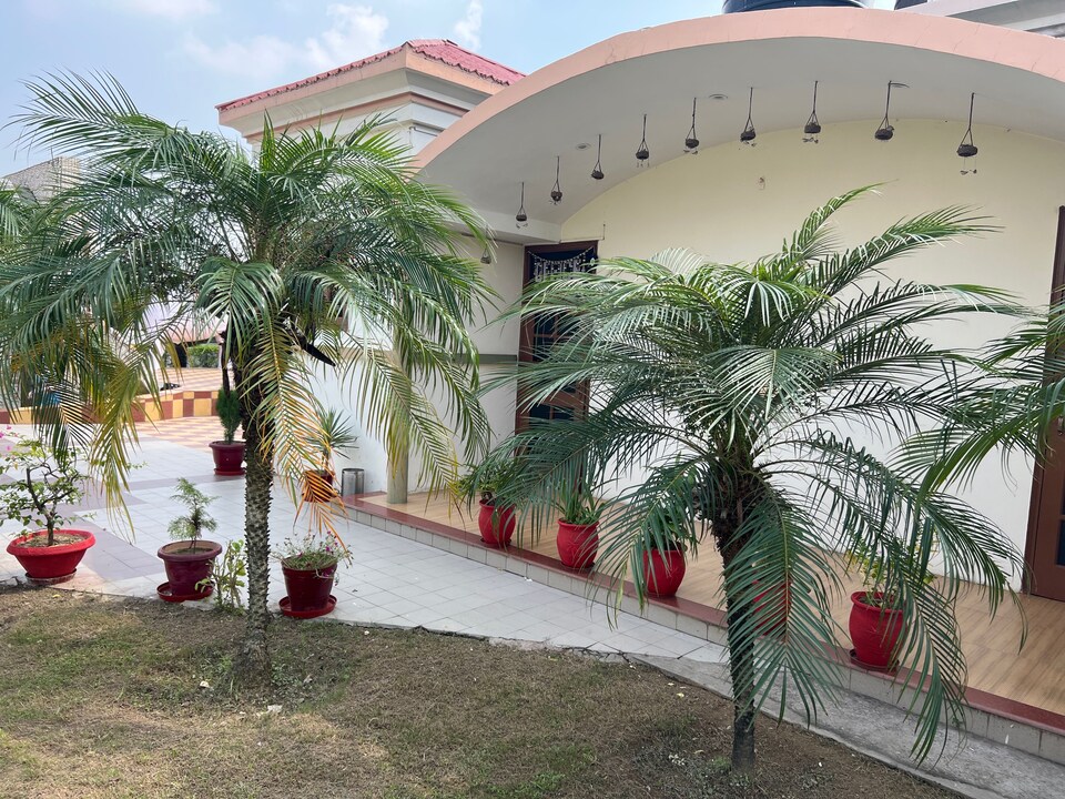 OYO King Palace, Ambala Cantt, अंबाला