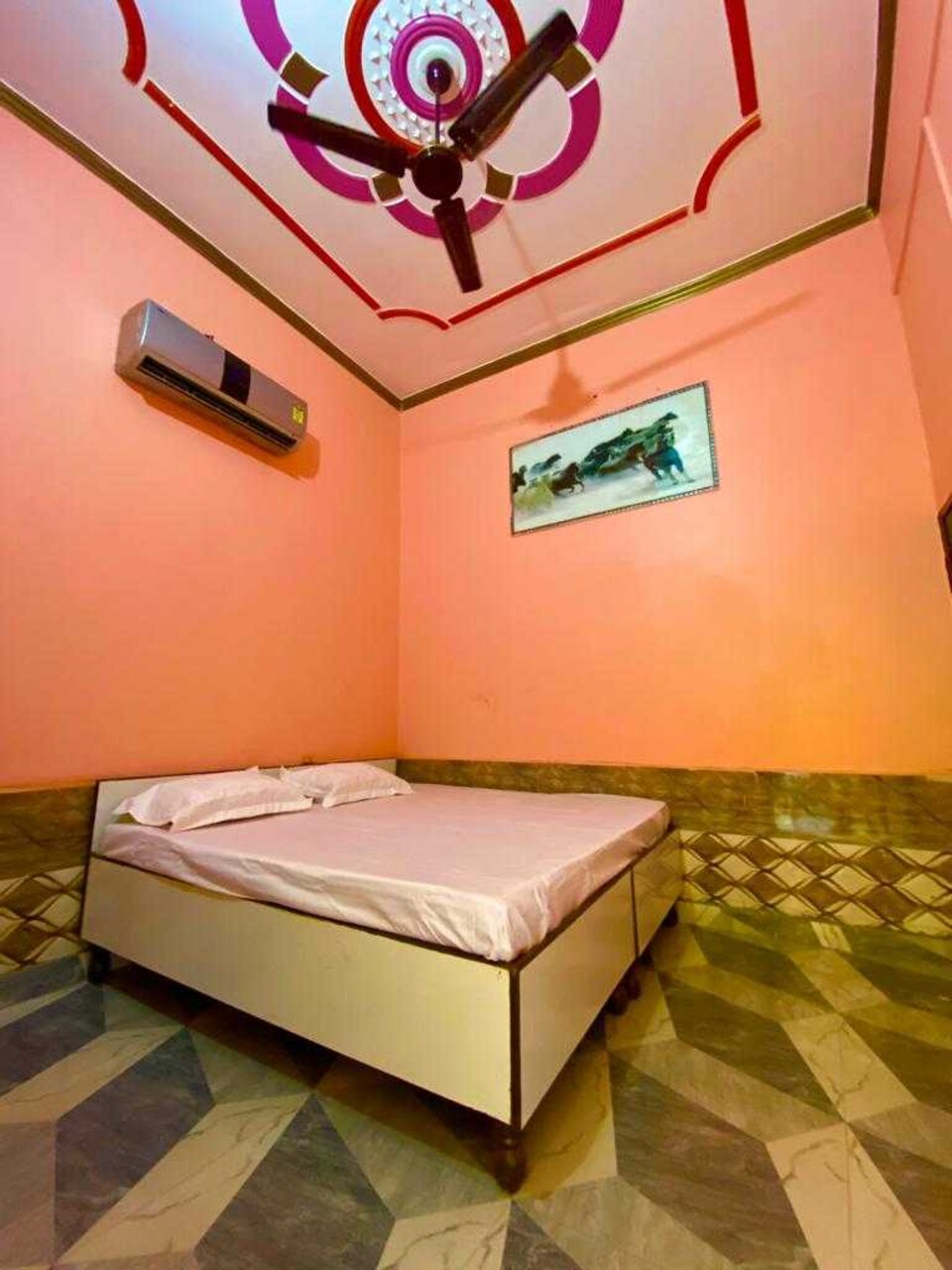 OYO 92453 Sunrise Hotel & Restaurant , Meerut, Meerut