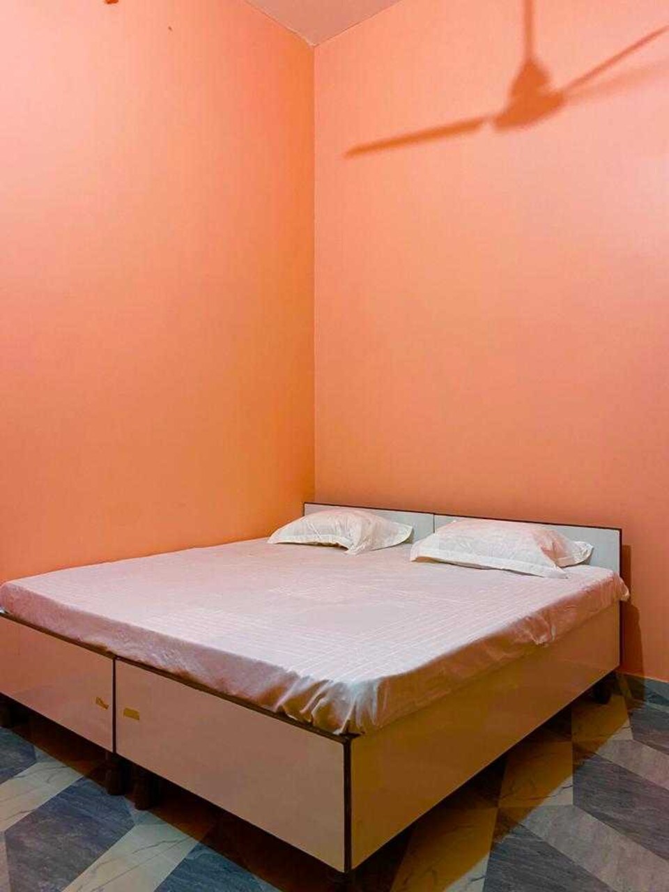 OYO 92453 Sunrise Hotel & Restaurant , Meerut, Meerut