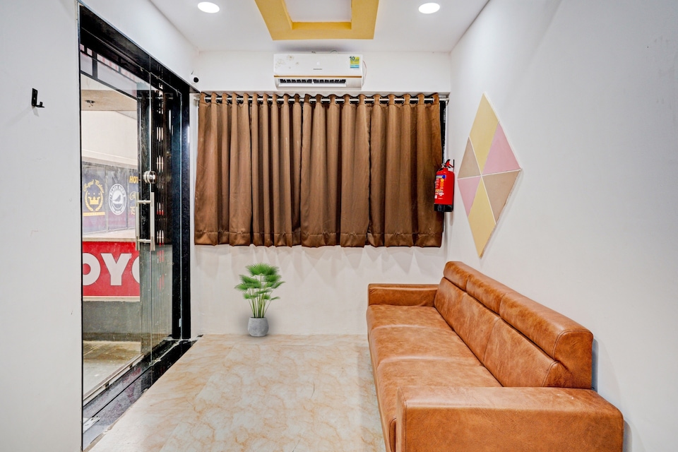 Hotel O Terrace Inn, Vesu, Surat