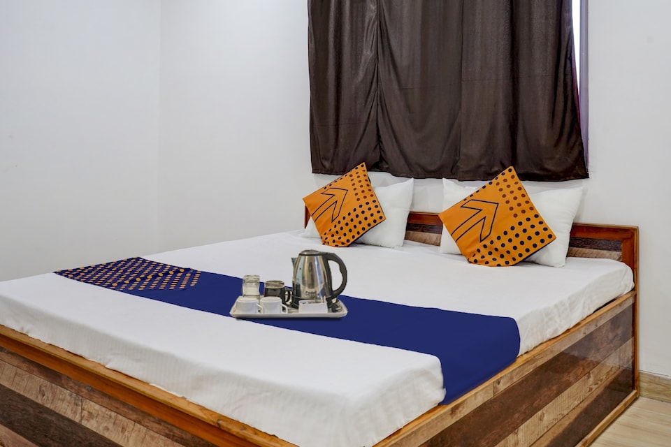 SPOT ON Hotel Landmark 3, Airport Road - Raipur, Raipur