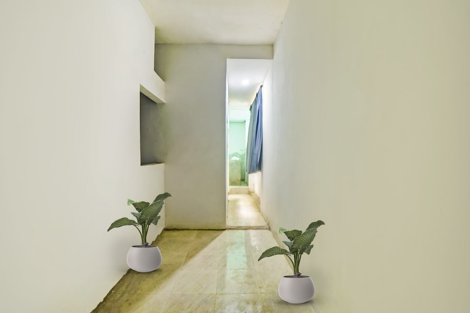 SPOT ON Hotel Landmark 3, Airport Road - Raipur, Raipur