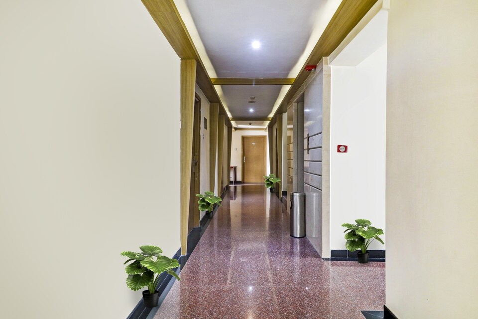 Capital O Hotel Dream Connect Near Hyderabad Central, Ameerpet, Hyderabad